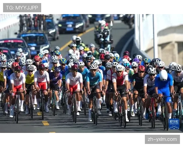 全运会公路自行车男子个人赛历史性跨越港珠澳大桥，实现全程“无感通关”