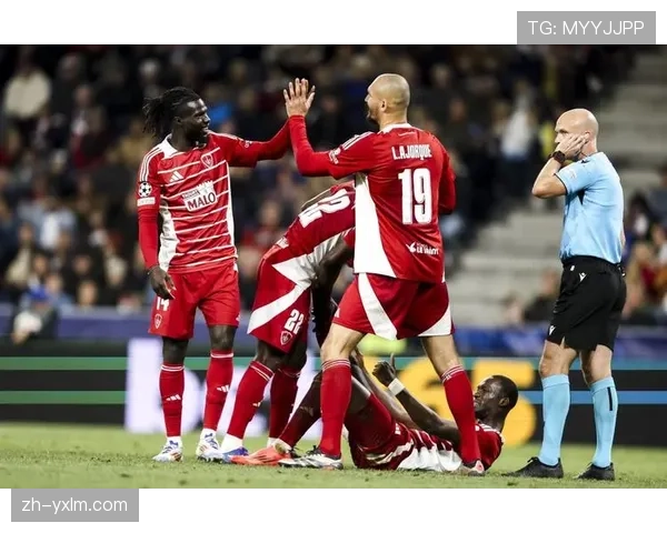 布雷斯特前锋阿诺克赛季低迷，15轮仅1球盼爆发