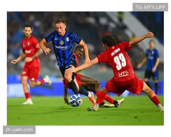 佛罗伦萨1-1AC米兰，科穆佐头球破门难挡绝平