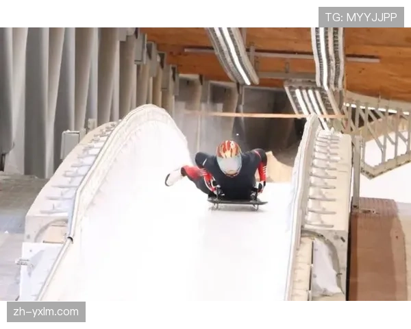 中国钢架雪车亚洲杯延庆站开赛，选手挑战“雪游龙”16个弯道